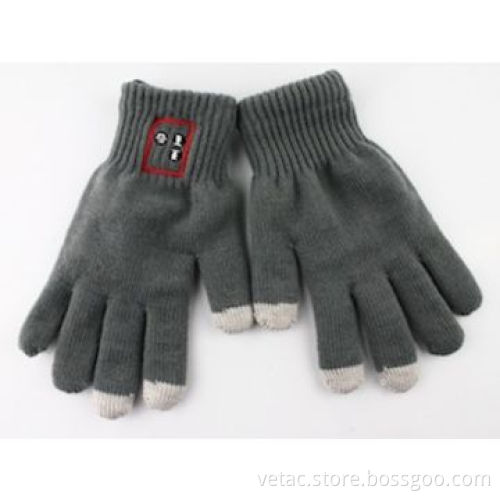 Bluetooth gloves with usb chargeable cable